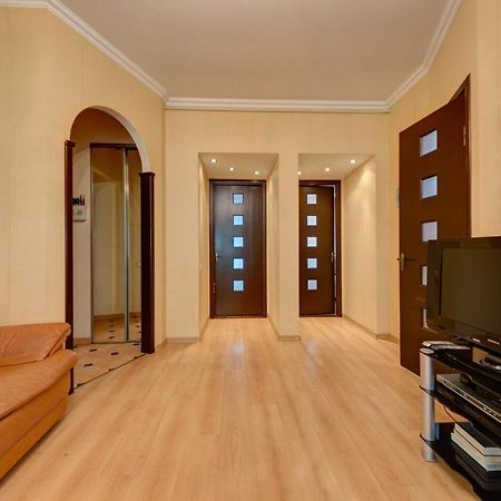 Apartments With Three Rooms On Shevchenko Blvd كييف المظهر الخارجي الصورة
