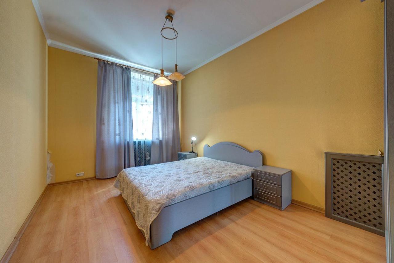 Apartments With Three Rooms On Shevchenko Blvd كييف المظهر الخارجي الصورة